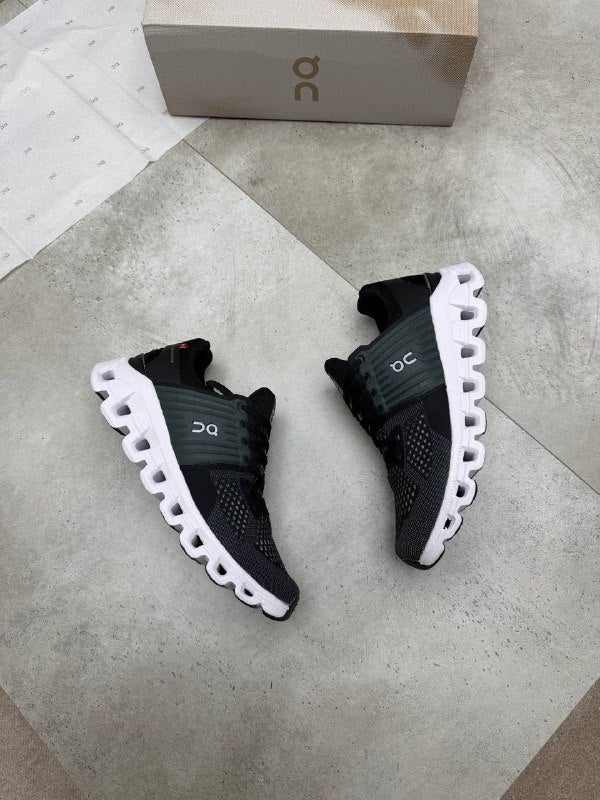 MENS ON CLOU QC TRAINERS am1707