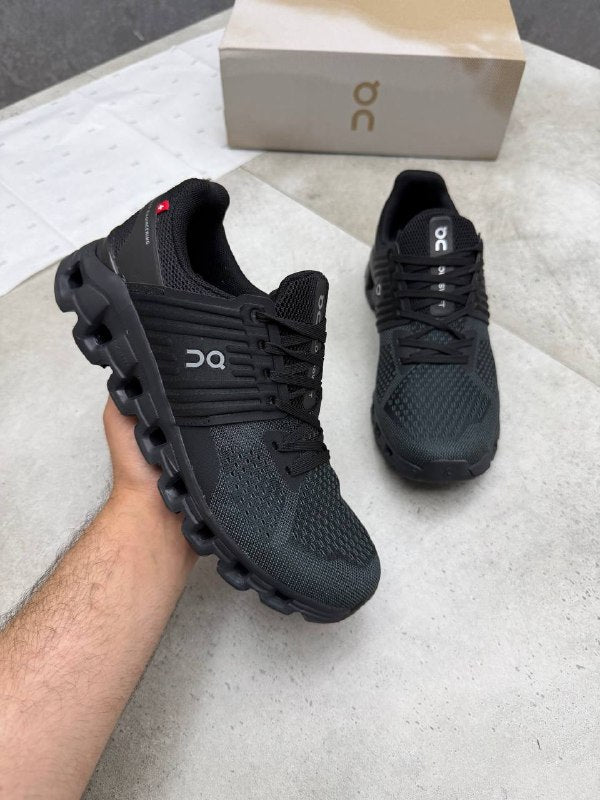 MENS ON CLOU QC TRAINERS am1707