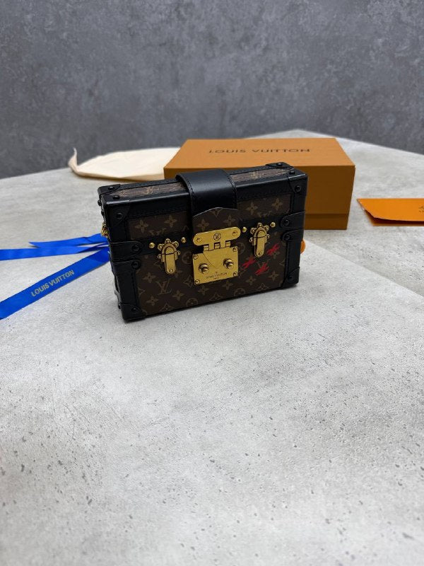 SUPER CLON WOMENS LV BAG COME WITH BOX ETC am1707