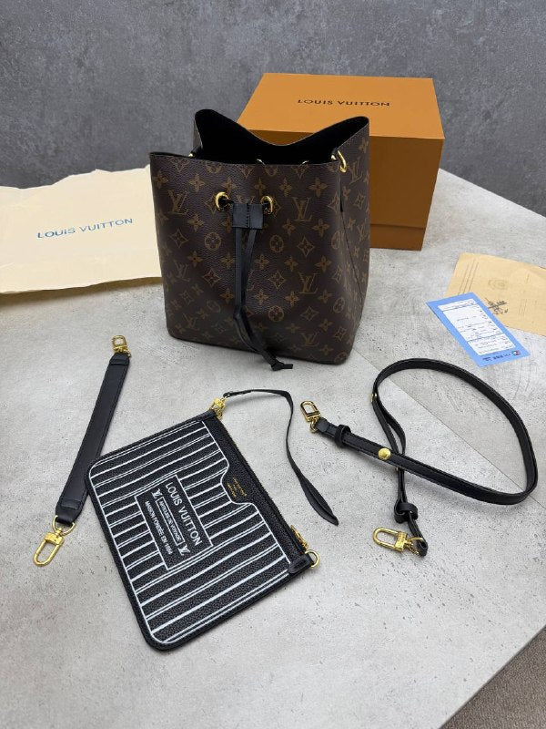 SUPER CLON WOMENS LV BAG COME WITH BOX ETC am1707