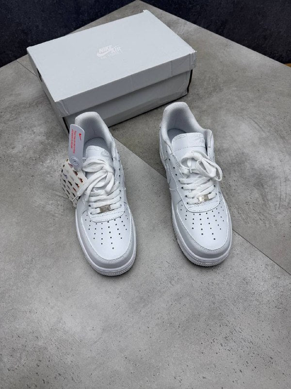 NIK MENS AND WOMENS AIR FORCE 1 COME WITH BOX ETC am1707
