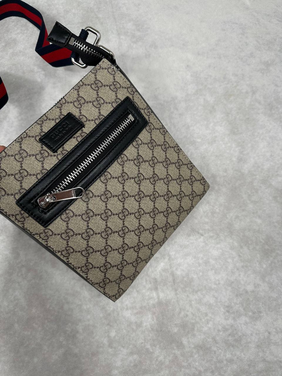 MENS GUCC BAG COME WITH DUST BAG am2810