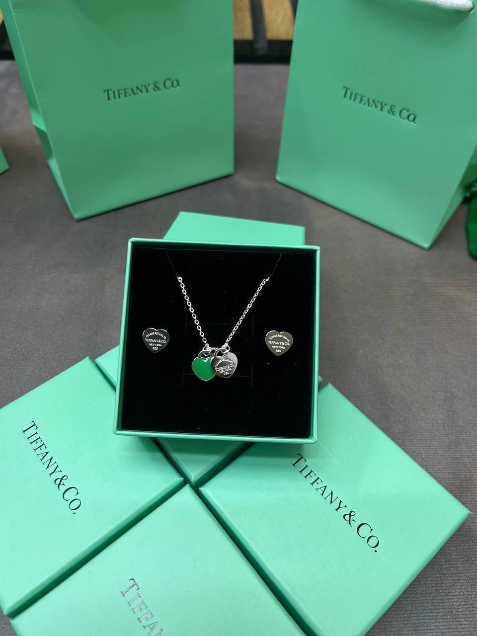 TIFFAN NECKLACE BRACELET & EARING SETS COME WITH BOX ETC am0206