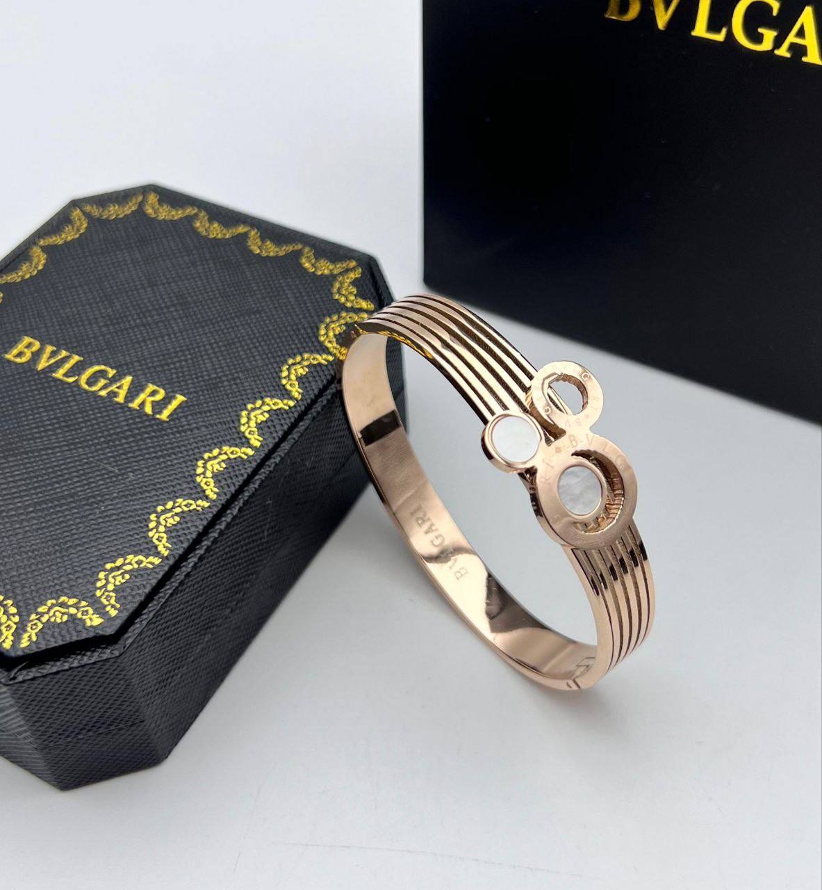 BVLGAR BRACELET COME WITH FULL PACKAGING am1105