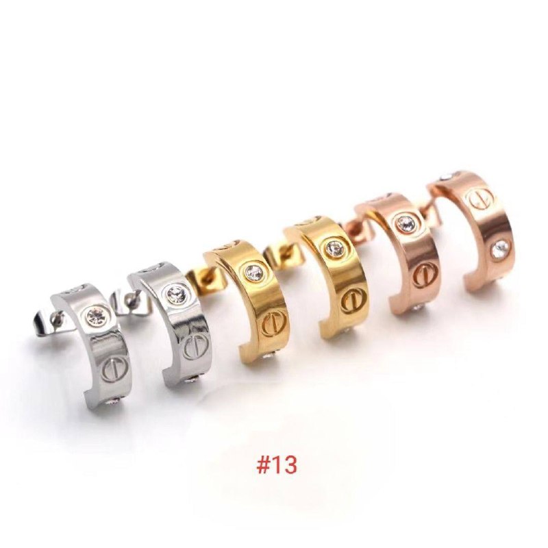 CARTIE EARING COME WITH BOX ETC am1105