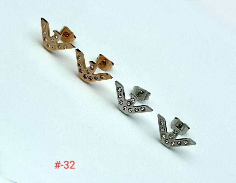 ARMAN EARING COME WITH PLAIN BOX am1105