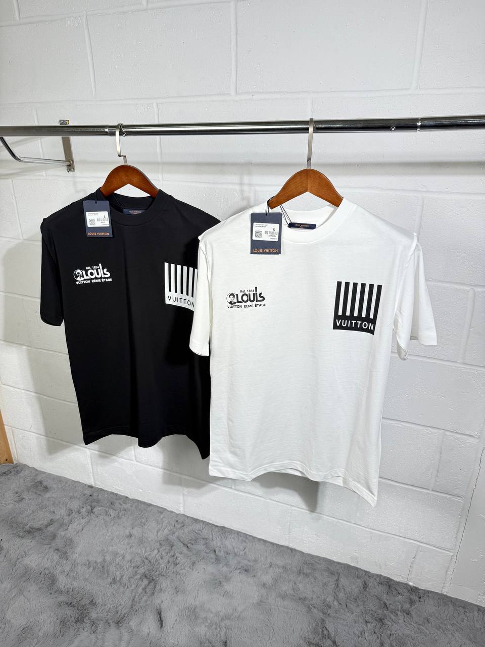 Lv tees super quality 1804