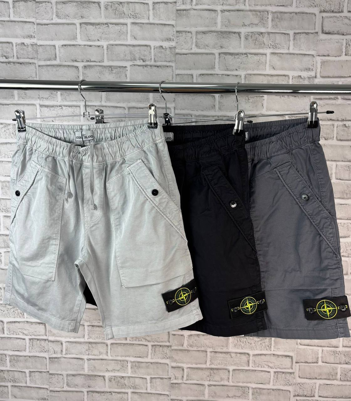 StoneIsland cargo shorts aj2407