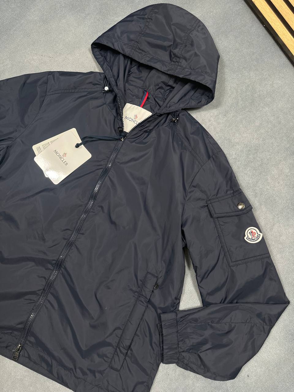 SUPER CLO MONCLER WINDBREAKER am2707
