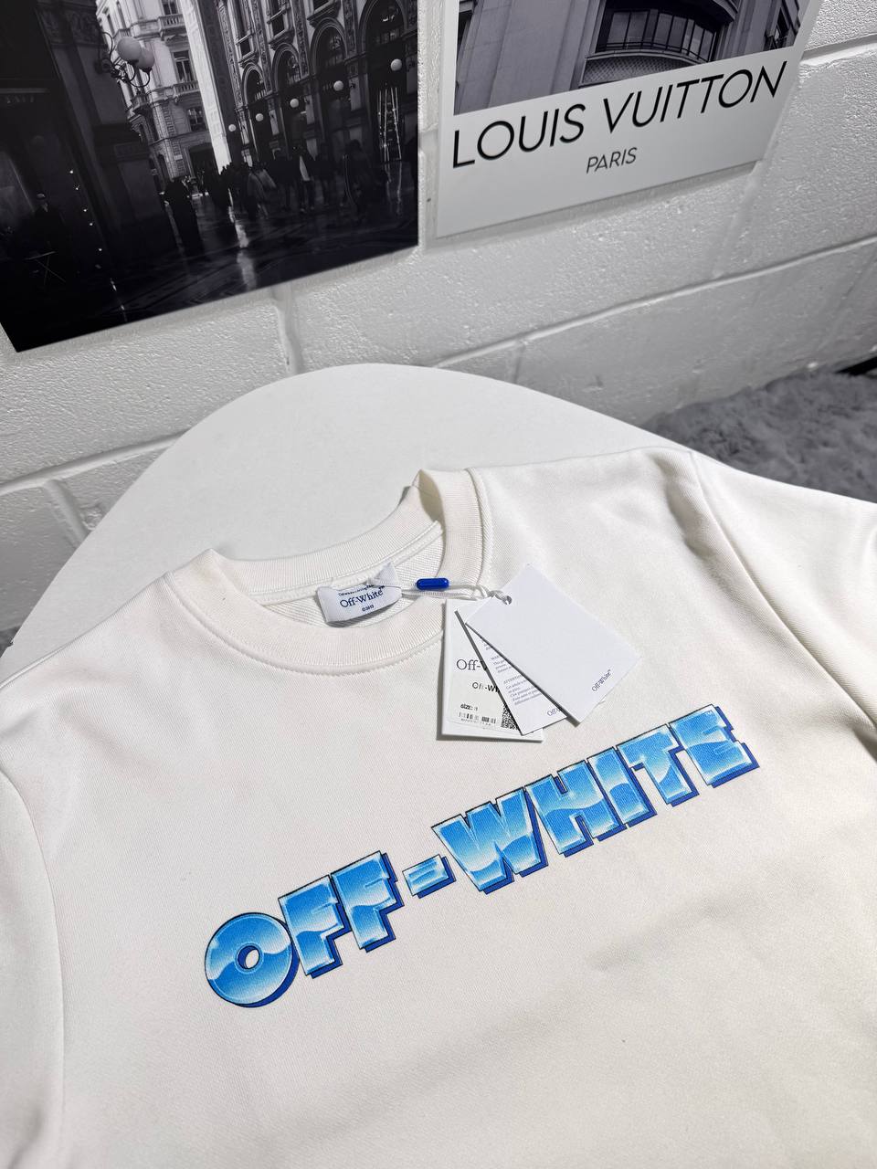 Off white sweaters 0111