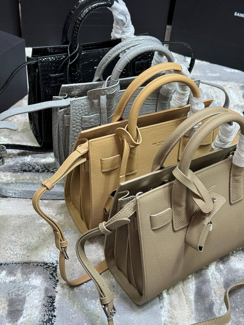 SANT LAURENTeSaece De Jour nano croc-effect leather tote Luxury Crocodile Goat Leather Tote Bag su0711