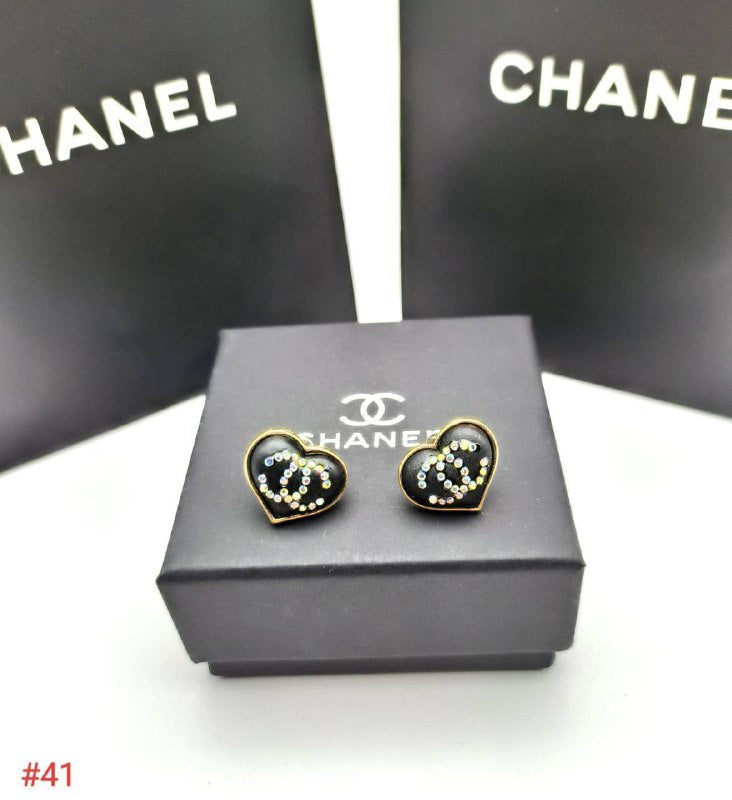 Channele earrings with box and carrier bag sa0511
