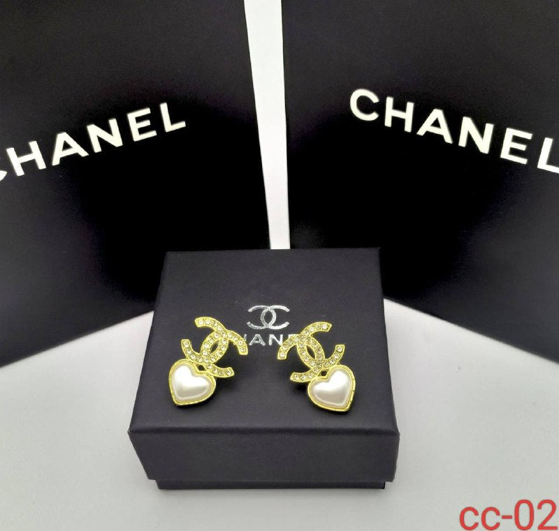 Channele earrings with box and carrier bag sa0511