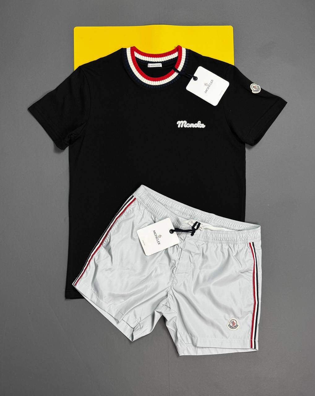 Moncler T-shirts or Swim shorts na01085