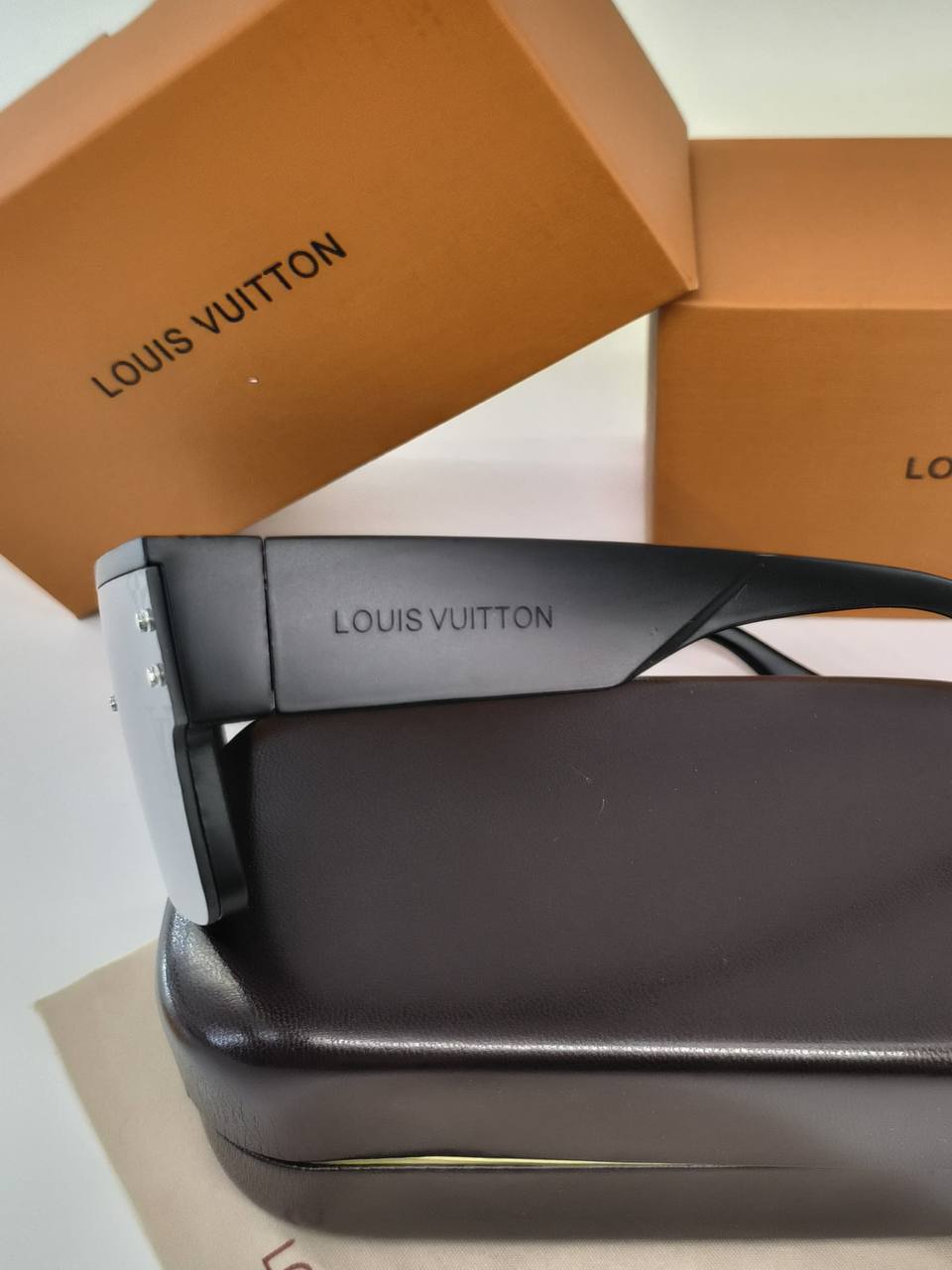 Lv sunglasses with box sa1805