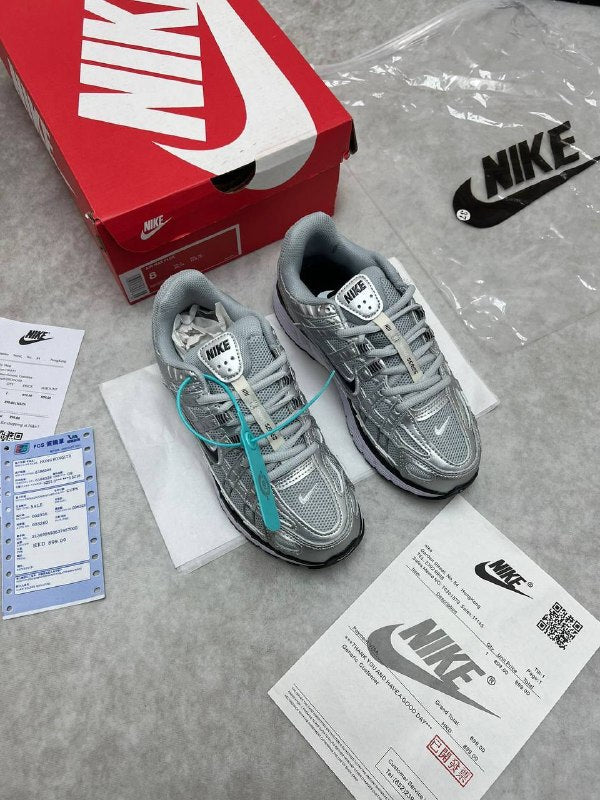 WOMENS NIK P6000 COME WTIH BOX ETC am1805