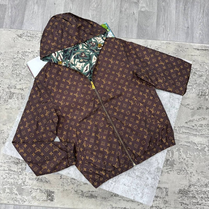 SUPER CLON LV MONOGRA REVERSIBL WINDBREAKER jay1805