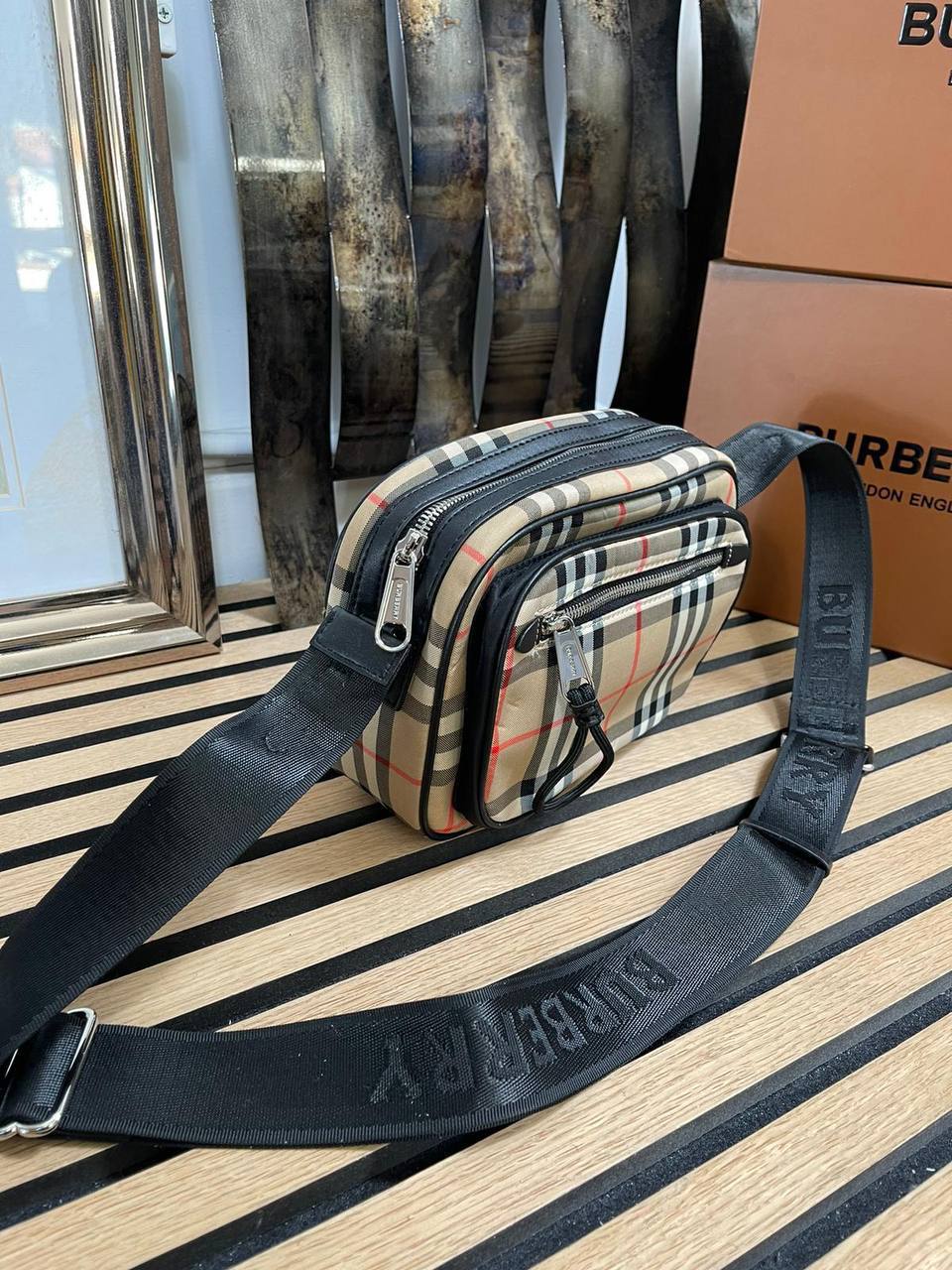 SUPER CLO BURBERRY BAG COME WITH BOX am0108