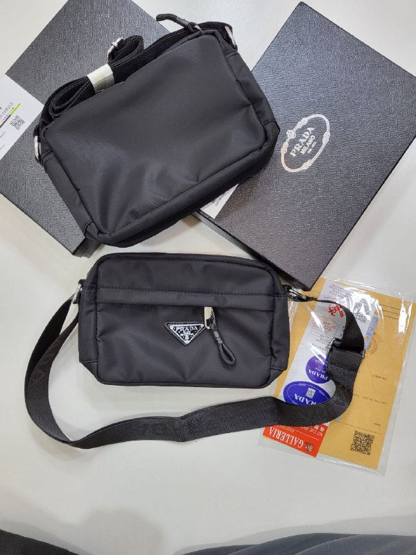 QUALITY PRAD SHOULDER BAG ak2105