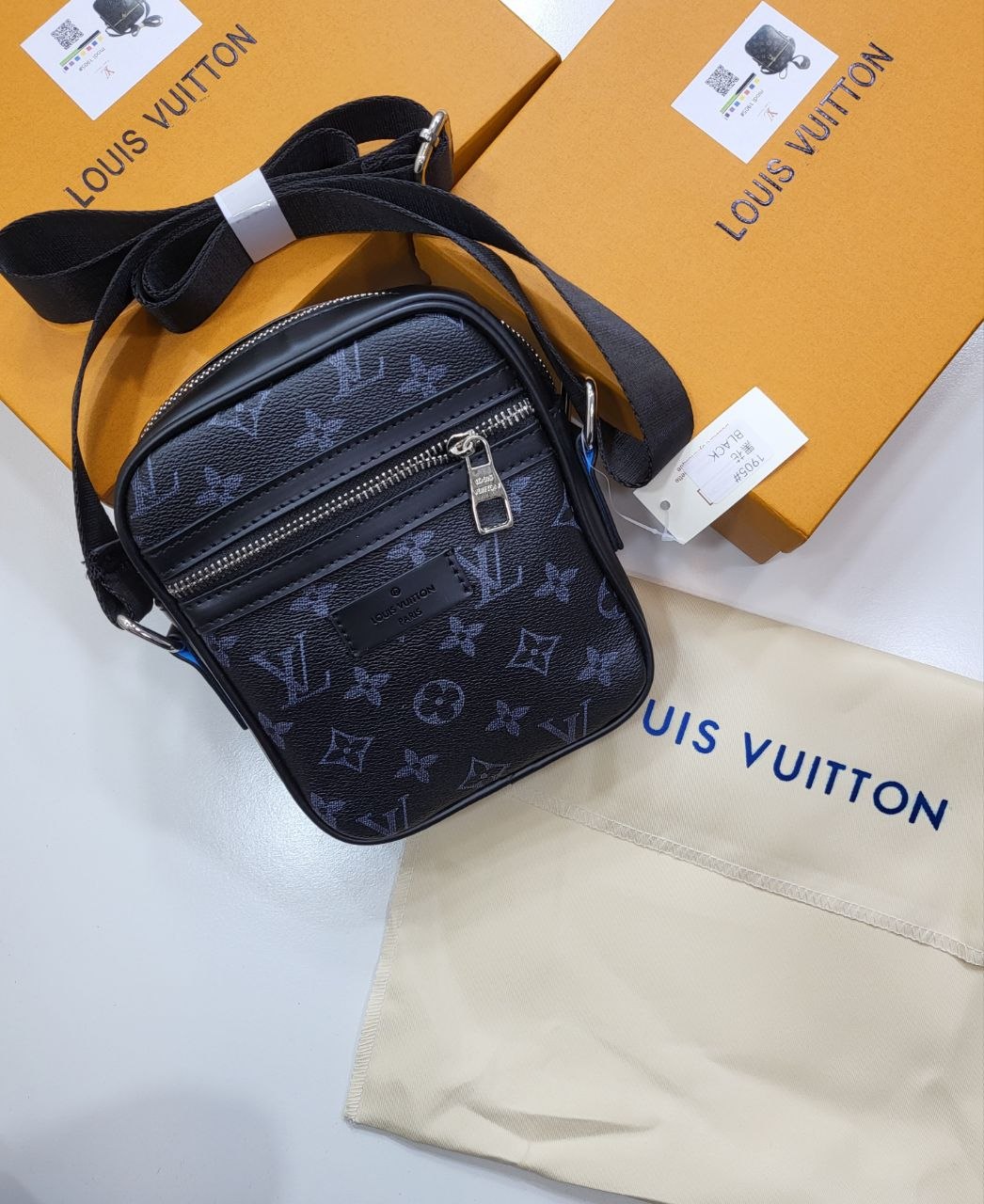QUALITY LOUI VUITTO MUM BAG ak2105