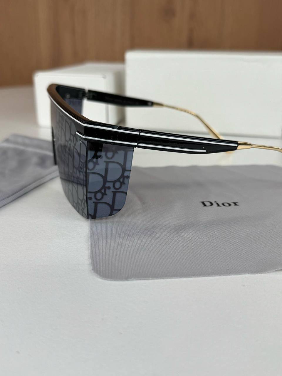 Dio Sunglasses jj2105