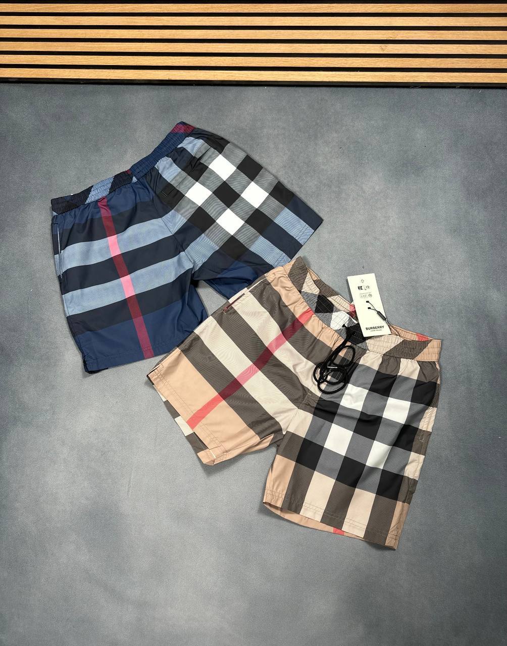 BURBERRY SWIM SHORTS am0409