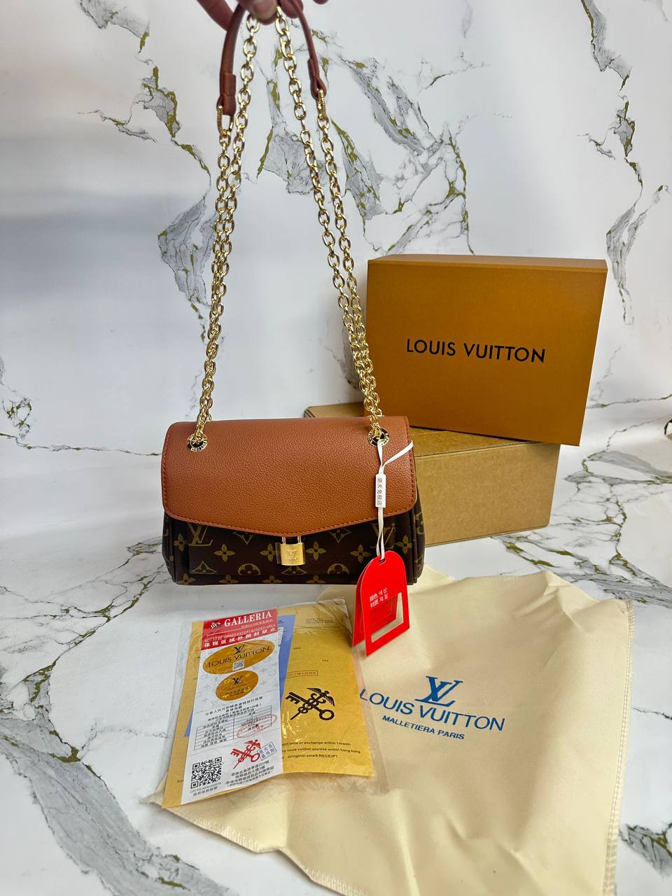 SUPER CLON LV BAG COME WITH BOX ETC am2805