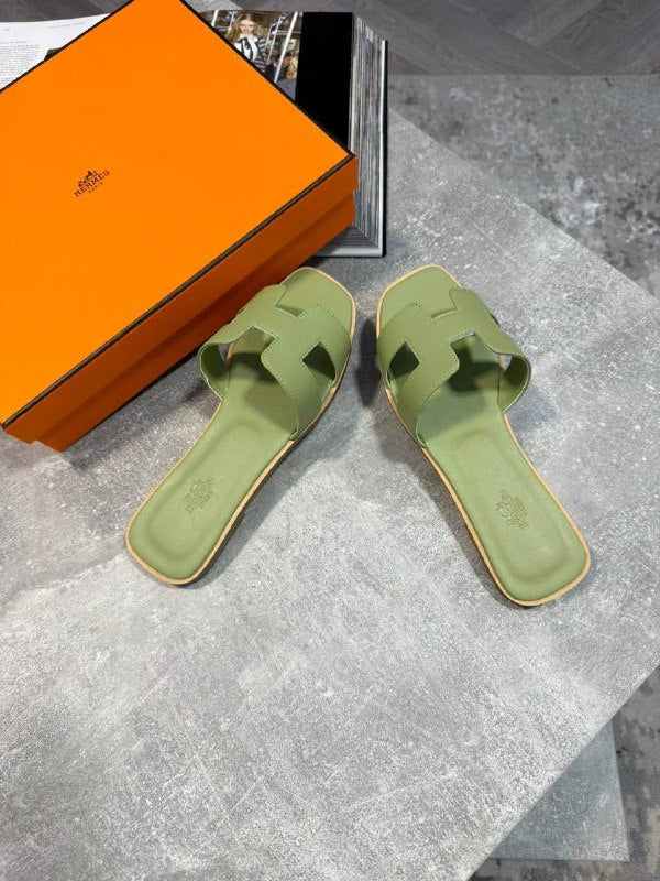 Herme Women Sliders aj2905
