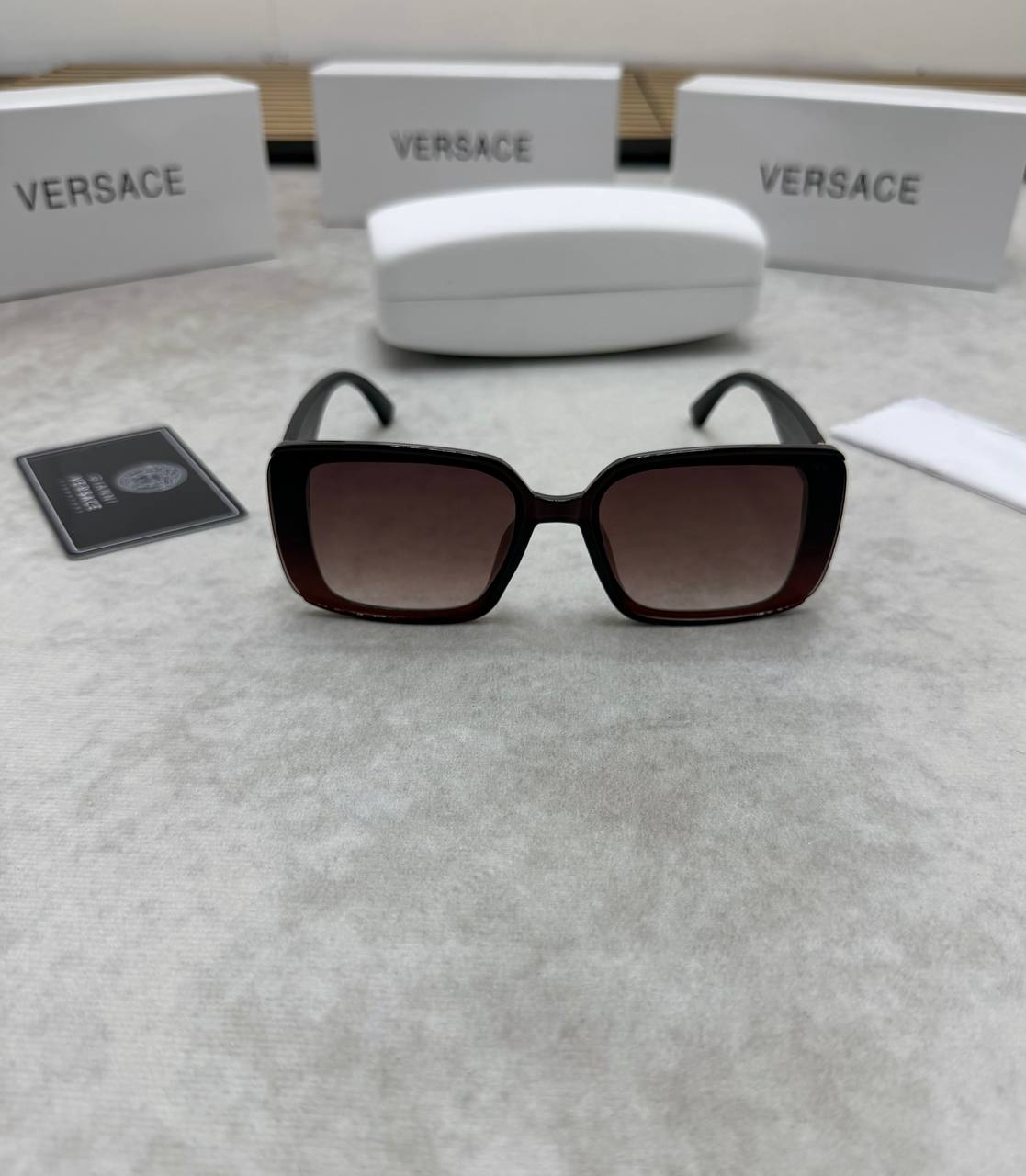 VERSAC SUNGLASSES COME WITH BOX ETC am0106