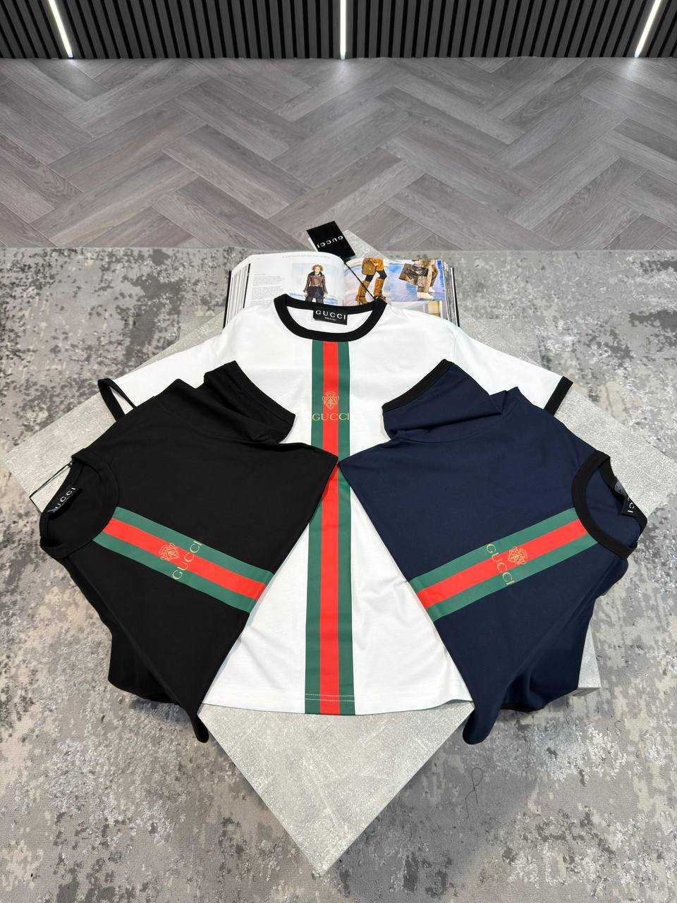 Gucc Tshirts aj0306