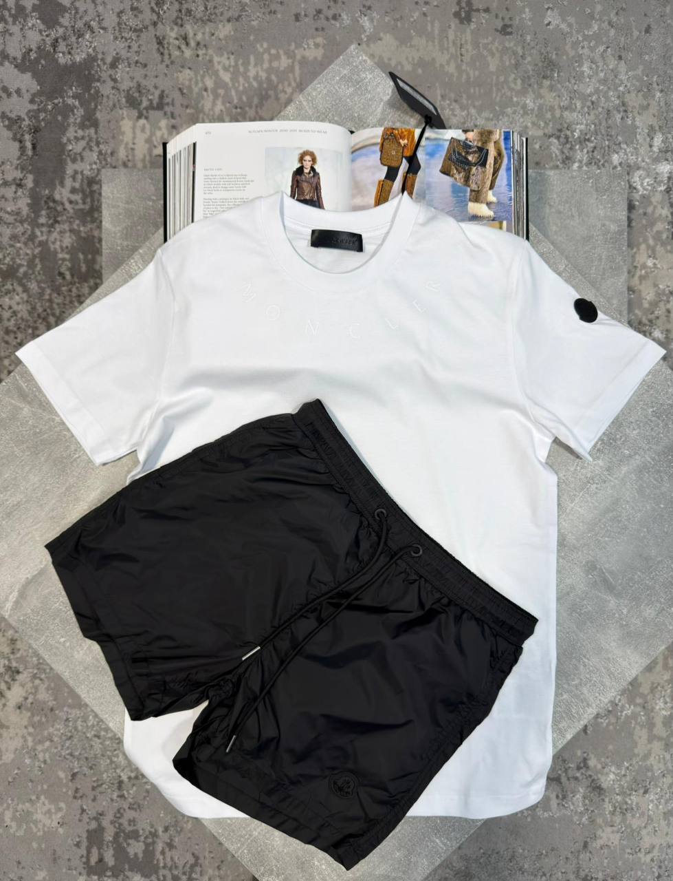Moncle Shorts Set aj0306