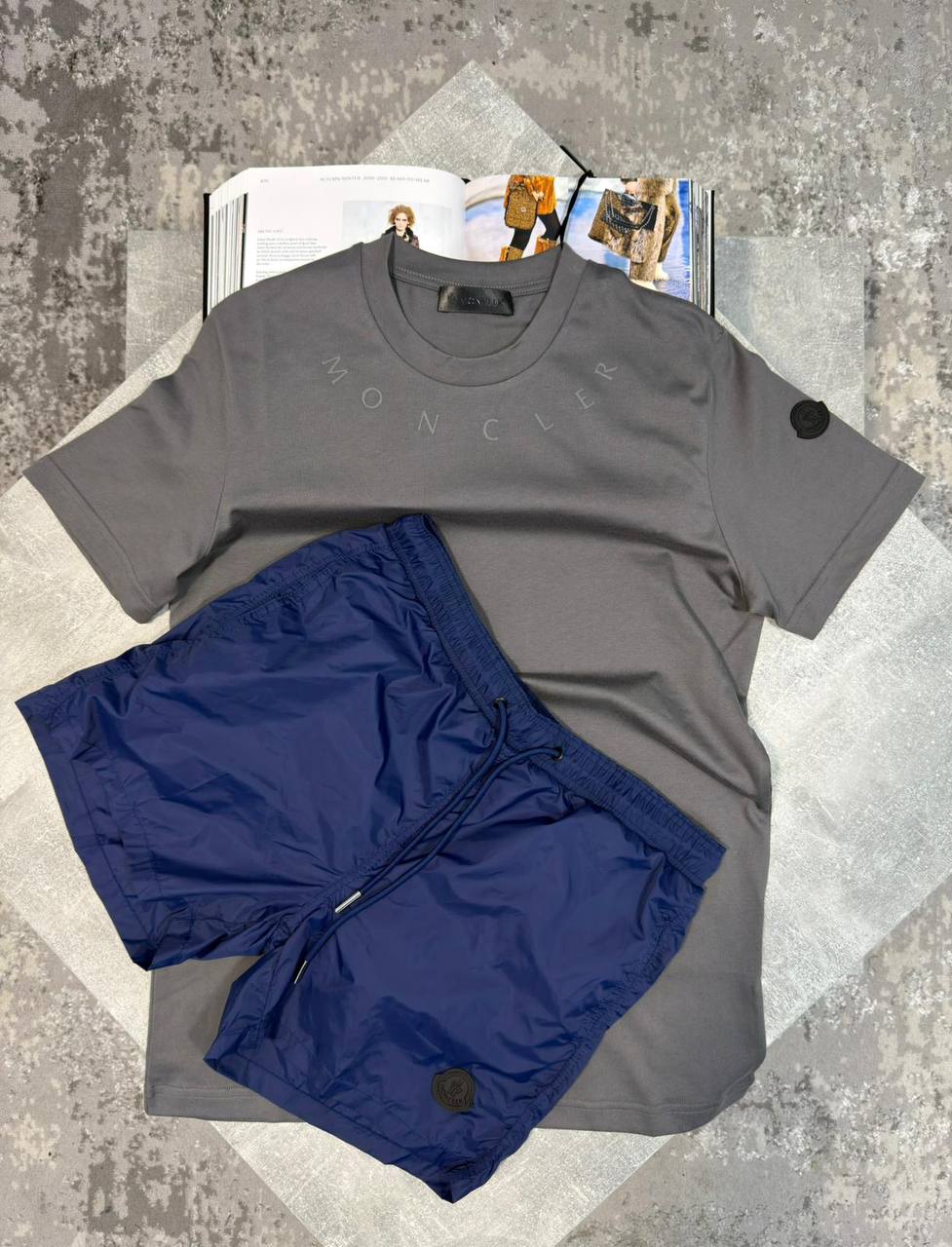 Moncle Shorts Set aj0306