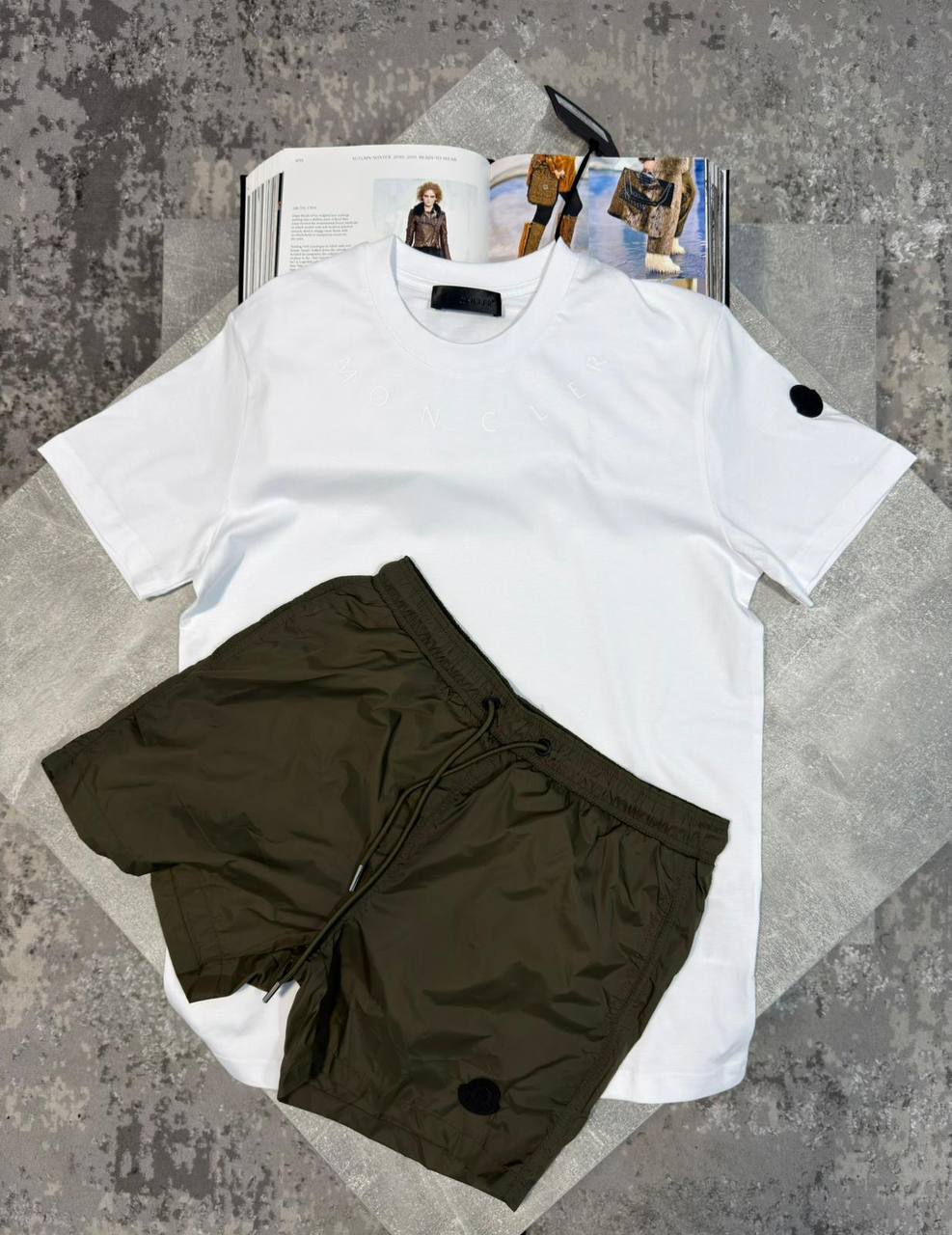 Moncle Shorts Set aj0306