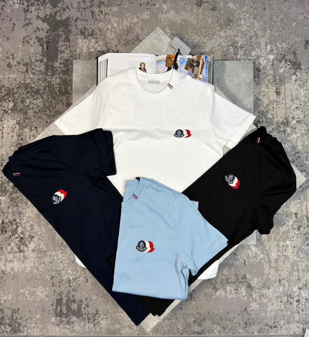Moncle Tshirt aj0306