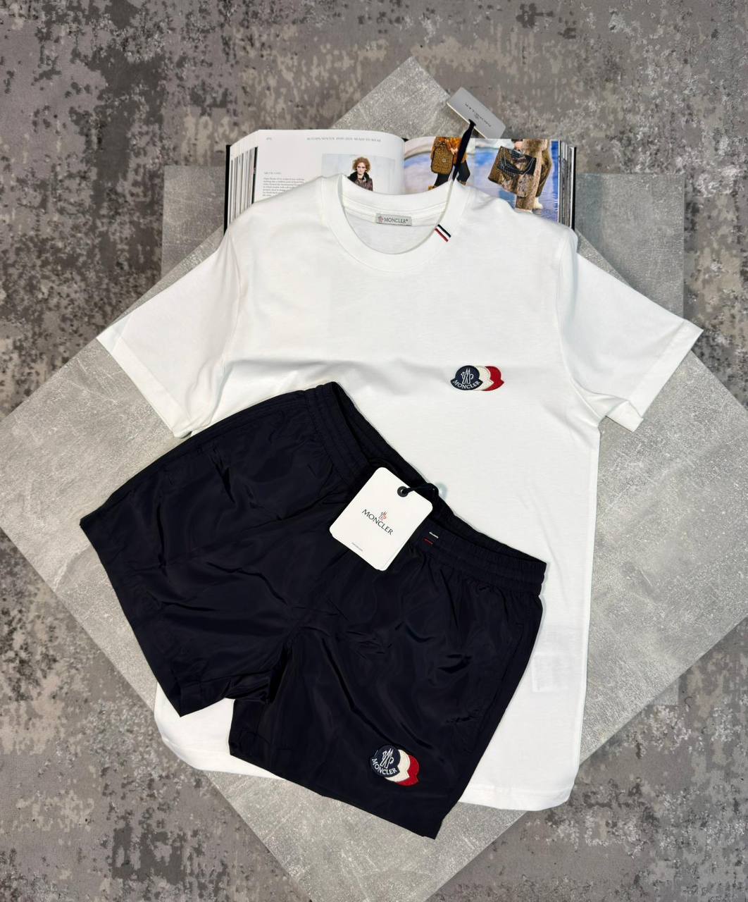 Moncle Shorts Set aj0306