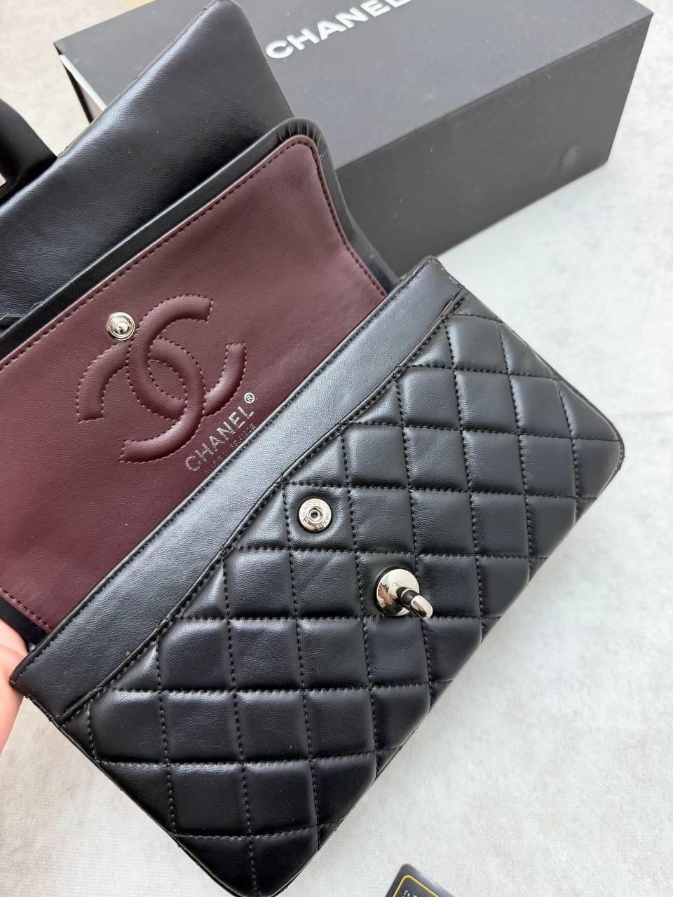 SUPER CLON REAL LEATHER CHANE BAG COME WITH BOX ETC am0506
