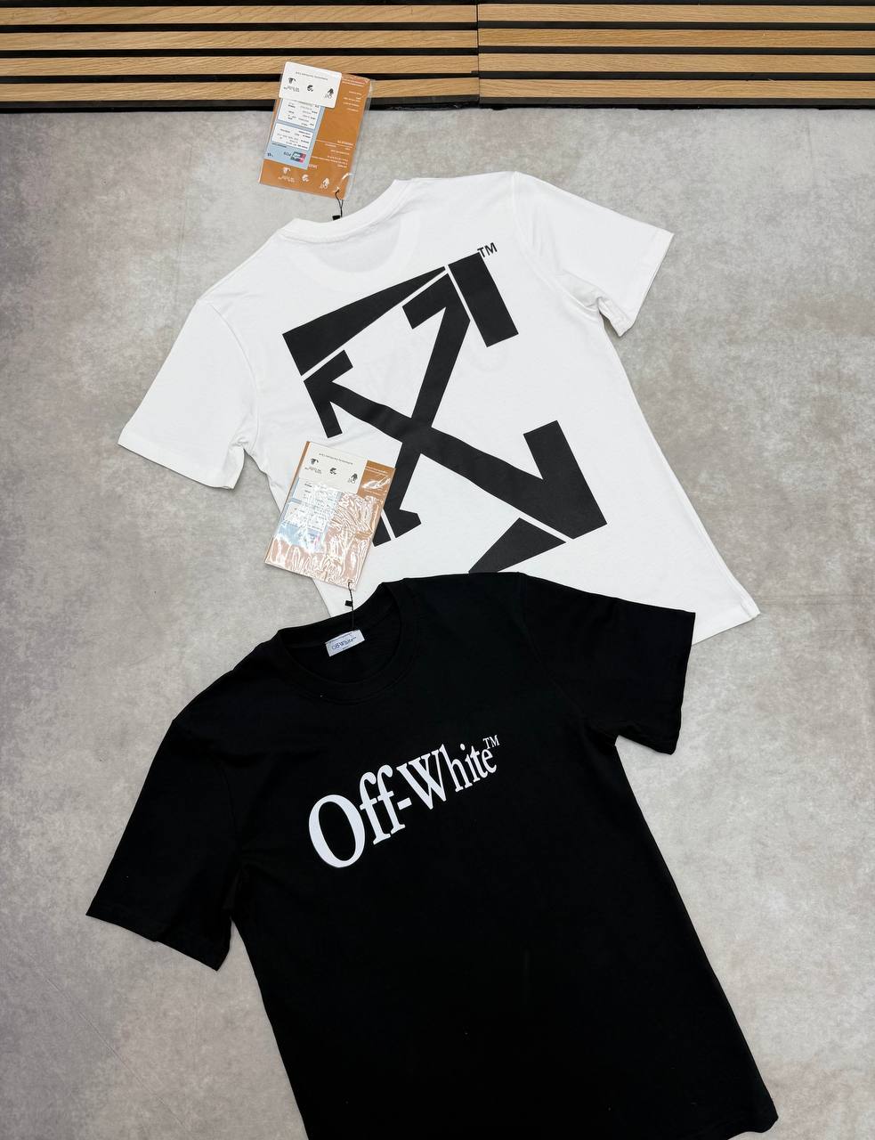 OFF WHITE TEE am0706