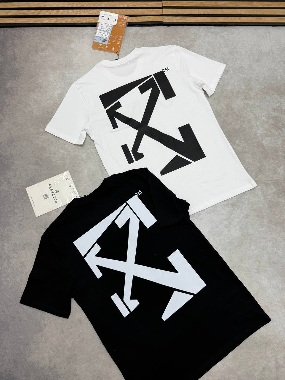OFF WHITE TEE am0706