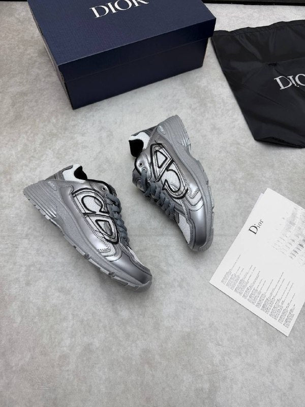 MENS DIO B30 COME WITH BOX ETC am0806