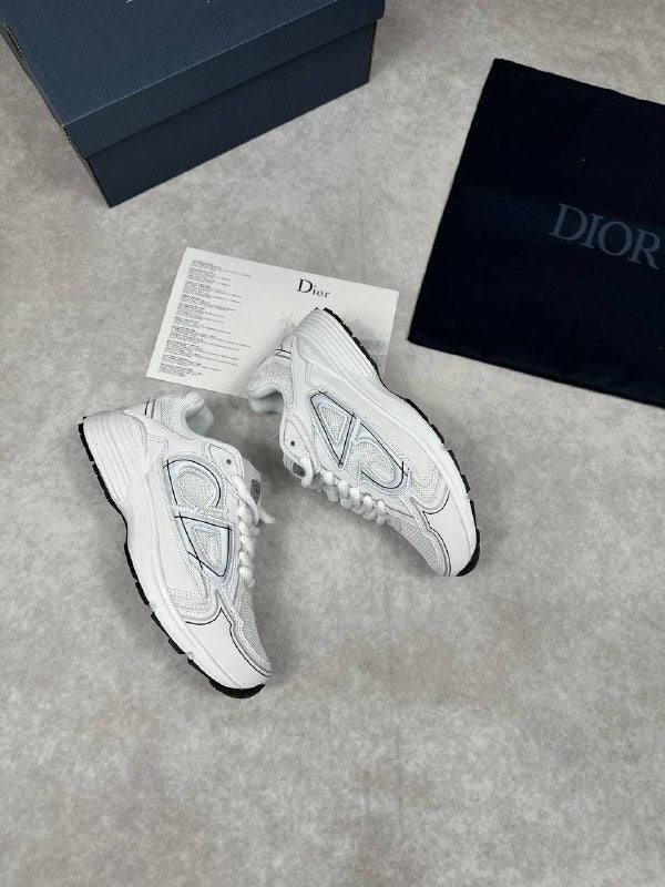 MENS DIO B30 COME WITH BOX ETC am0806
