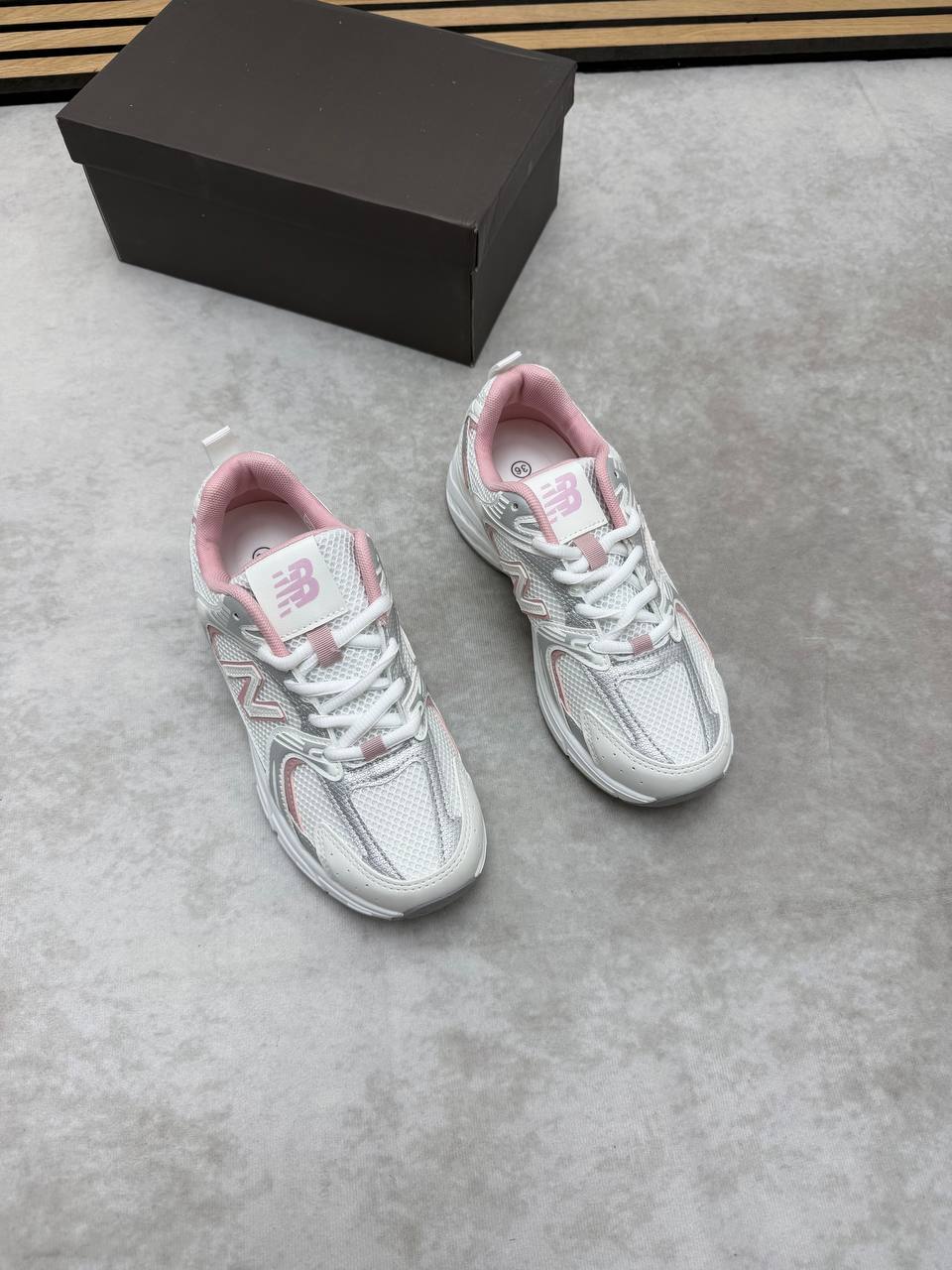 WOMENS NEW BALANC S30 am1006