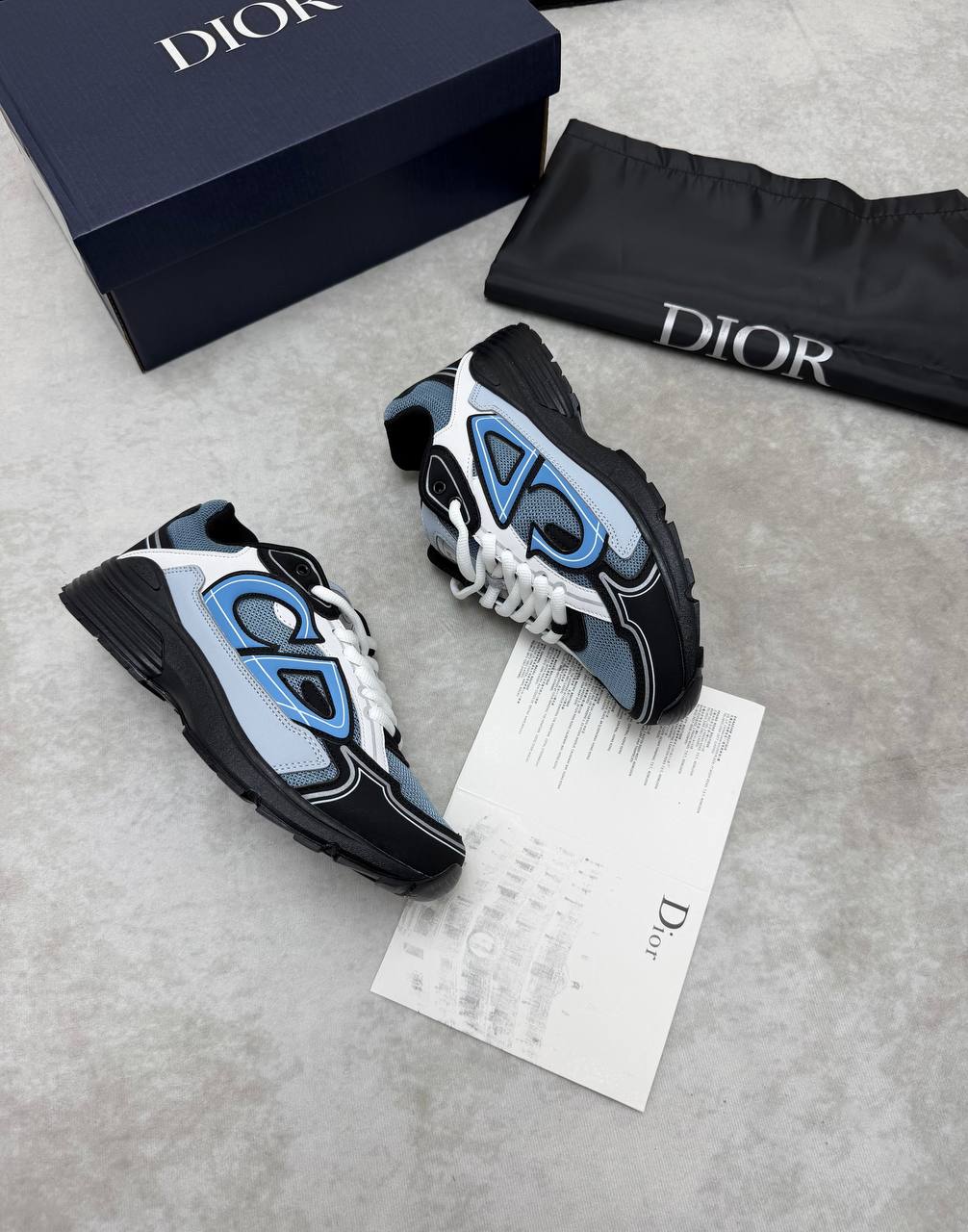 MENS DIO B30 COME WITH BOX ETC 1006