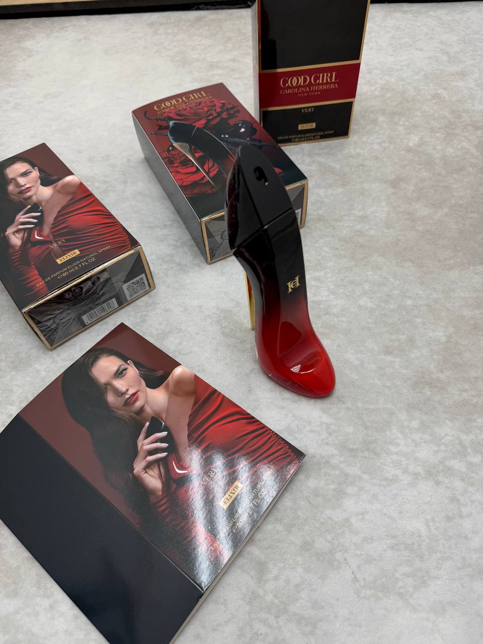 VERY GOOD GIRL CAROLIN HERRER VERY ELIXIR am1106