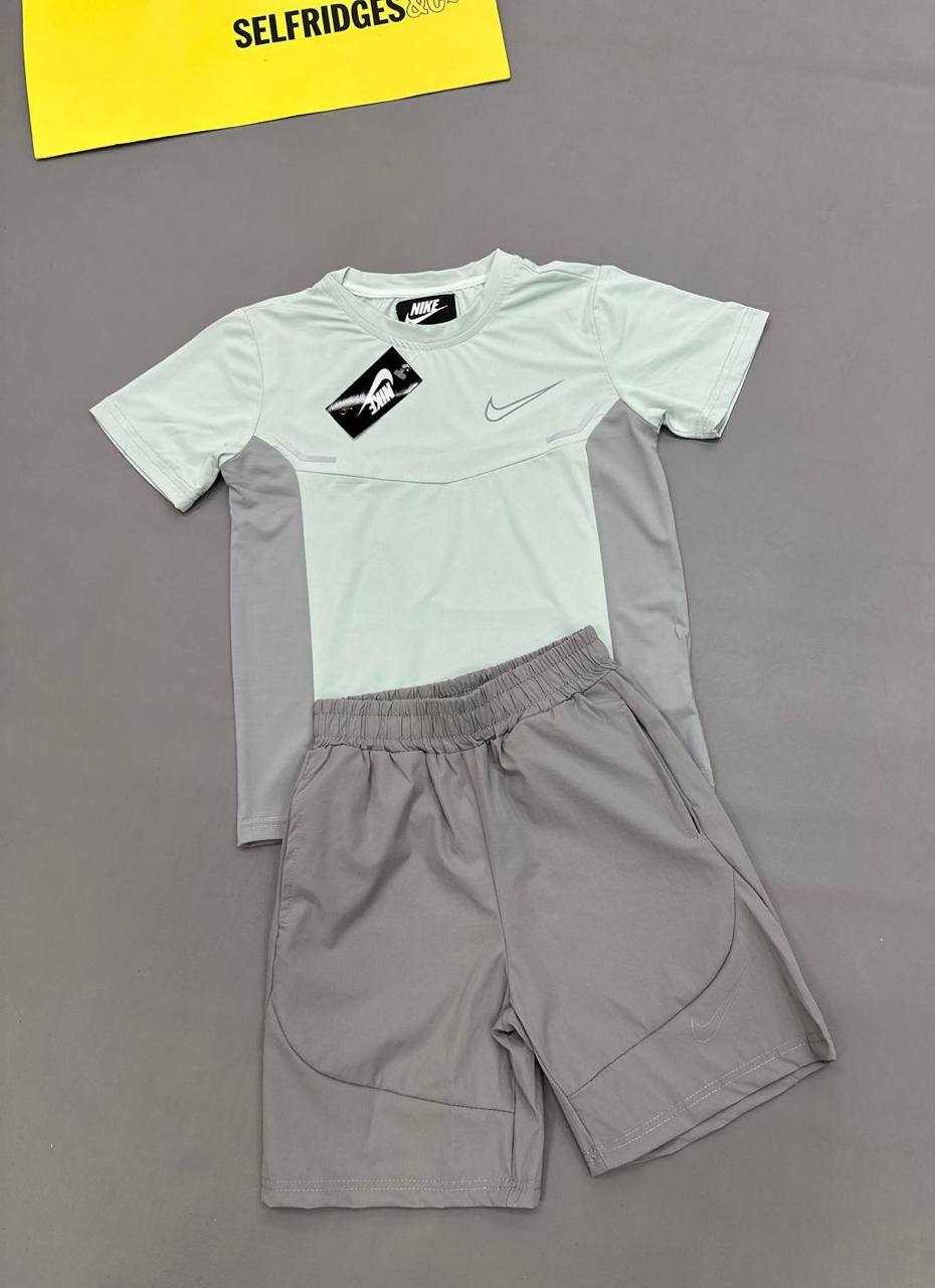 Good Quality Kids Nik Shorts set to1106