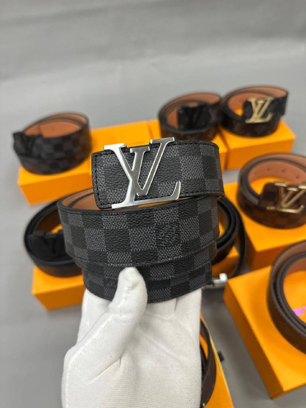 Quality Loui Vuitto Belt Comes with boxes to1106
