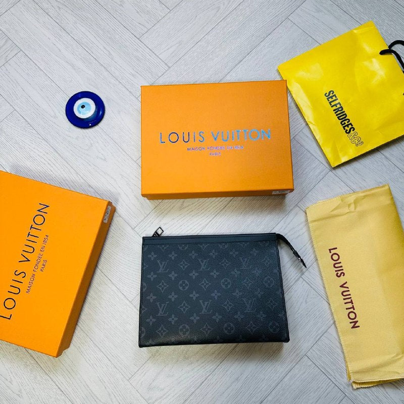 GOOD QUALITY LV MAN BAG WHIT BOX to1306