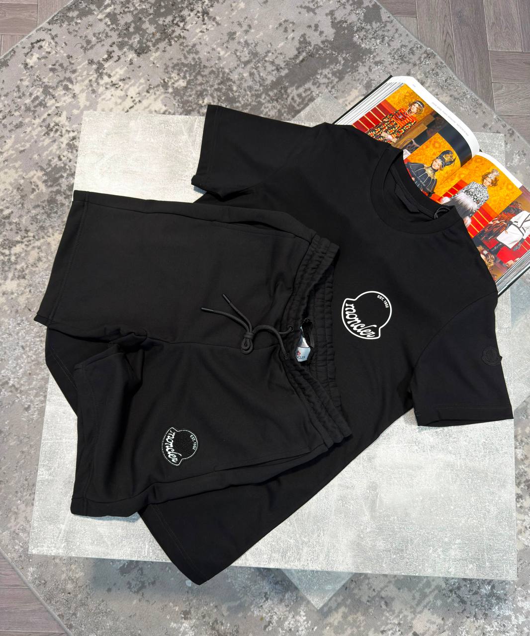 Moncle Shorts Set aj1606
