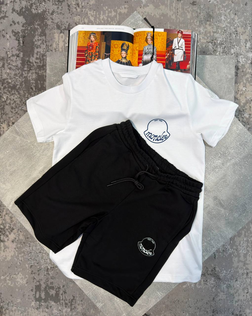 Moncle Shorts Set aj1606