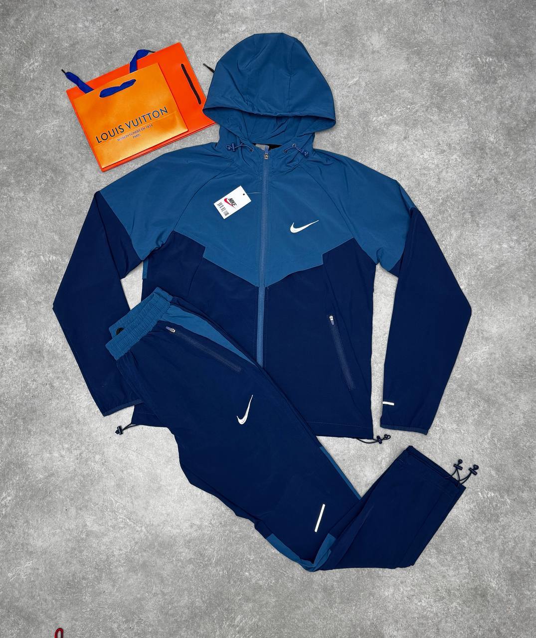 Nik tracksuits na2708