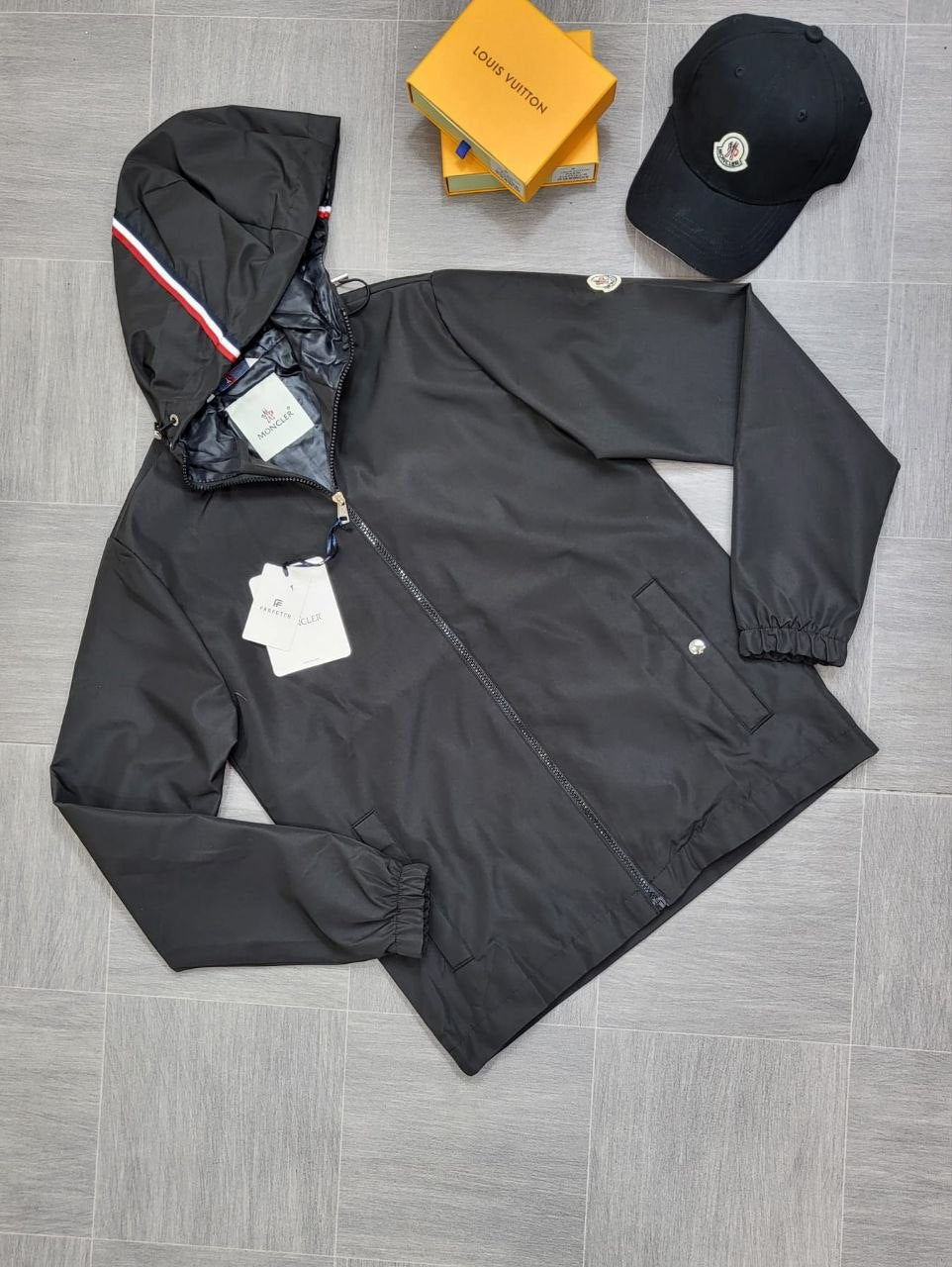 QUALITY MONCLE CAP& WINDBREAKER Set ak1706